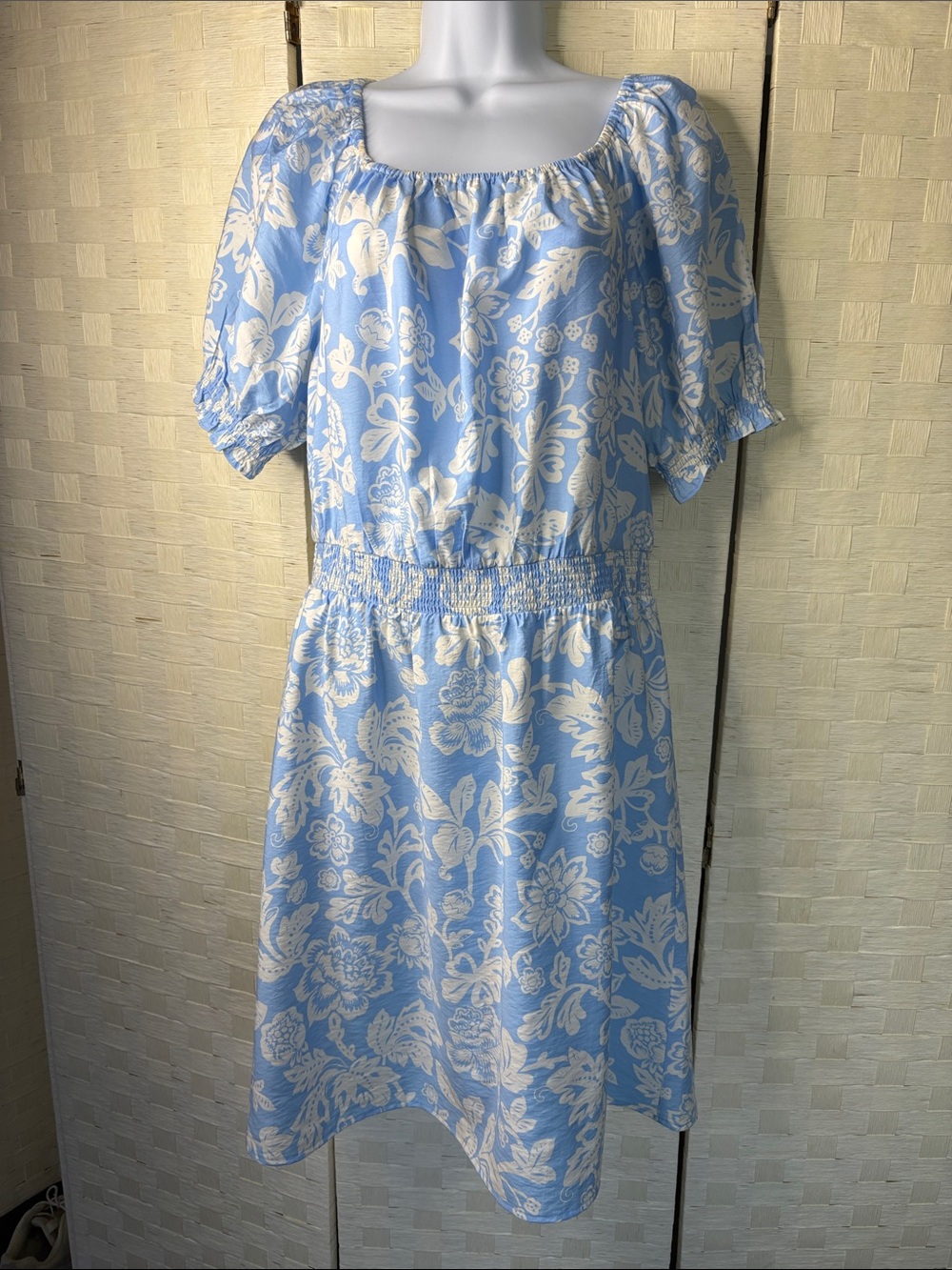 🔥 Ann Taylor Off the Shoulder Midi Dress size M floral light blue